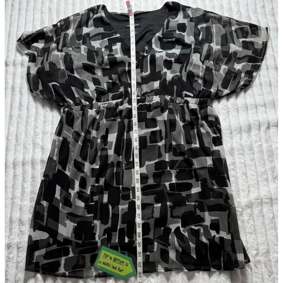 Lane Bryant Swing Tunic Geometric Colorblock Top SZ 14/16 Elastic Waist - Picture 3 of 8